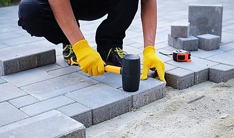 Укладка брусчатки и тротуарной плитки